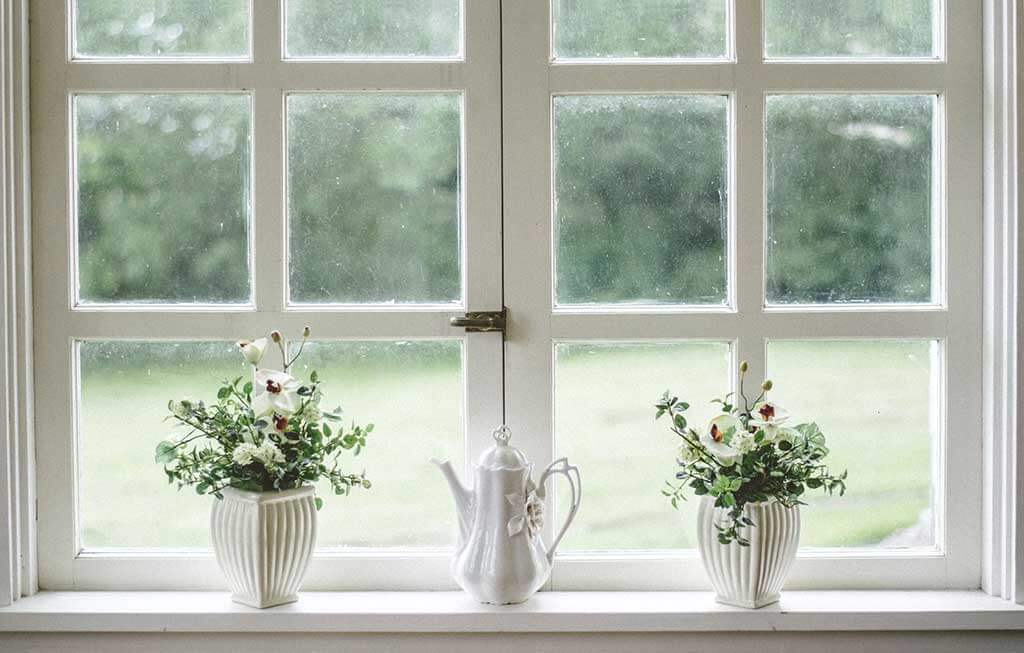 Vinyl windows can resemble wood